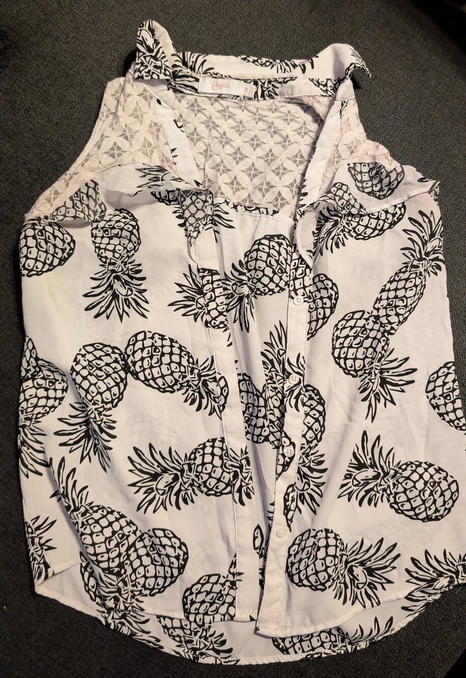 White Pineapple Sleeveless Button-up Blouse Size Small